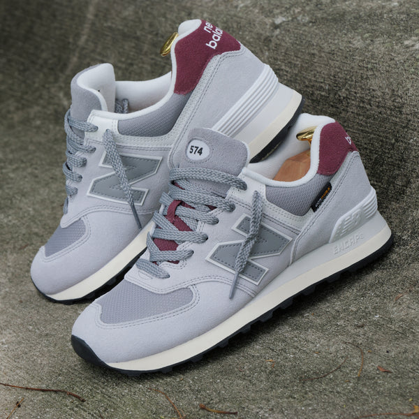 U574KBR Survival Clothing & Footwear