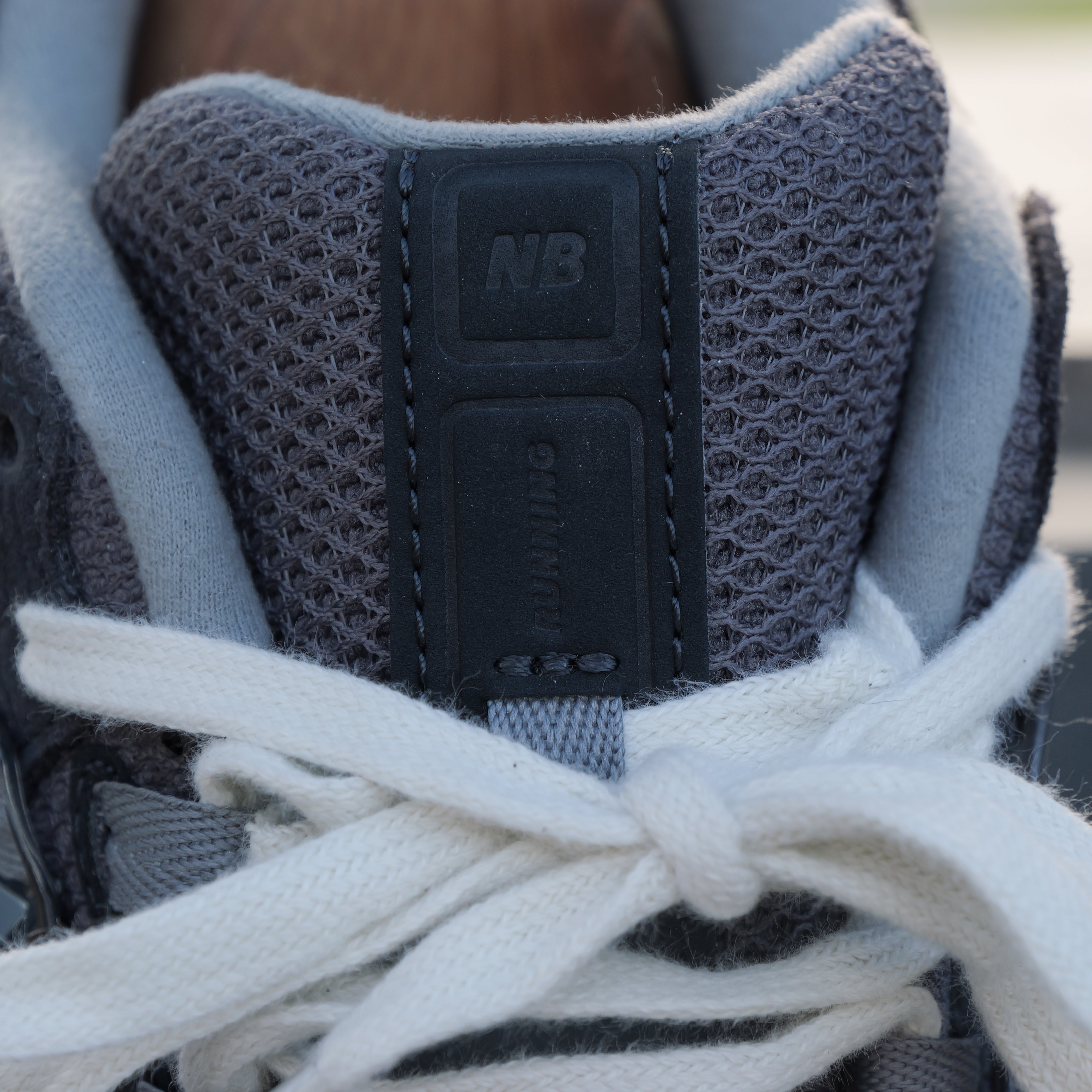 NEW BALANCE M1906FE