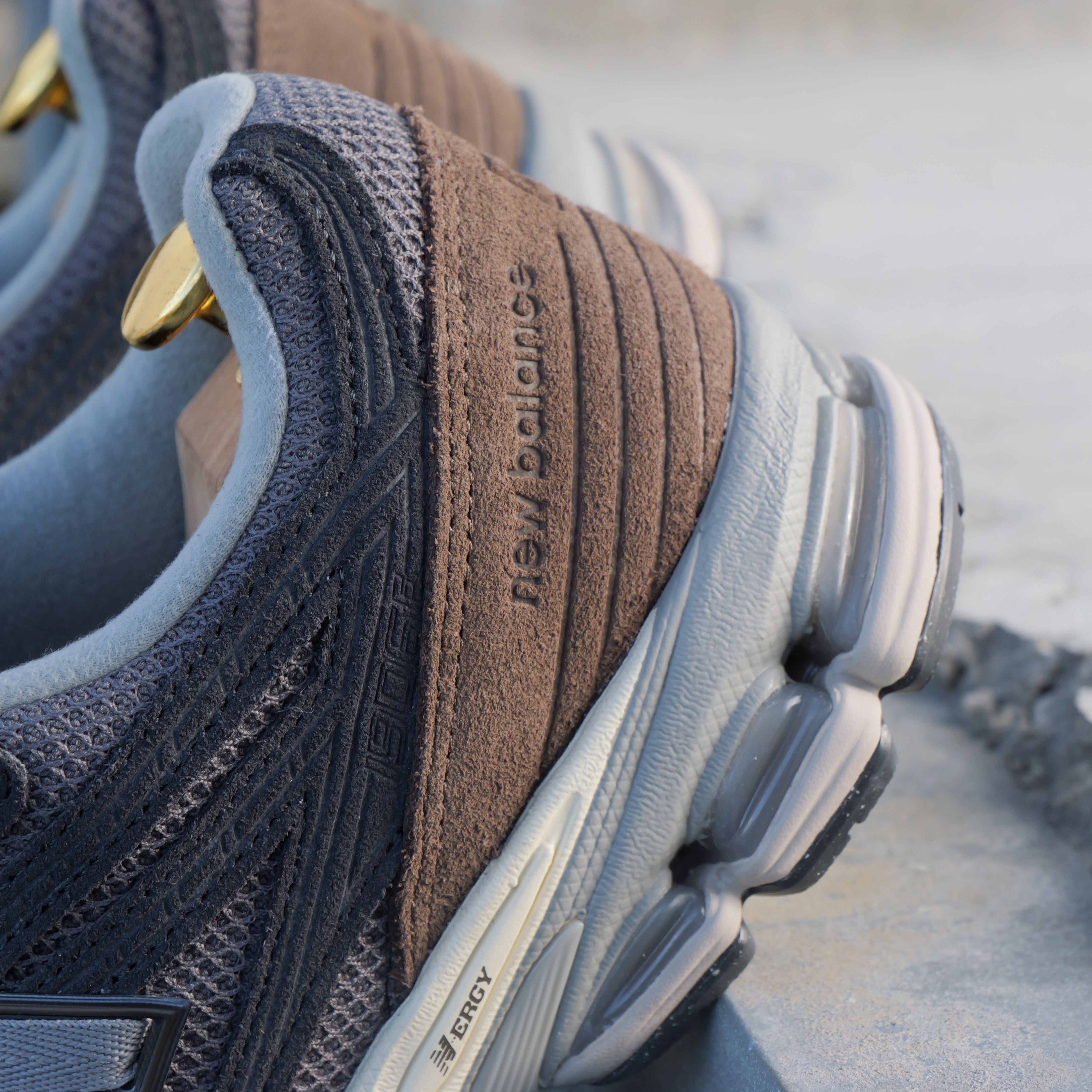 NEW BALANCE M1906FE