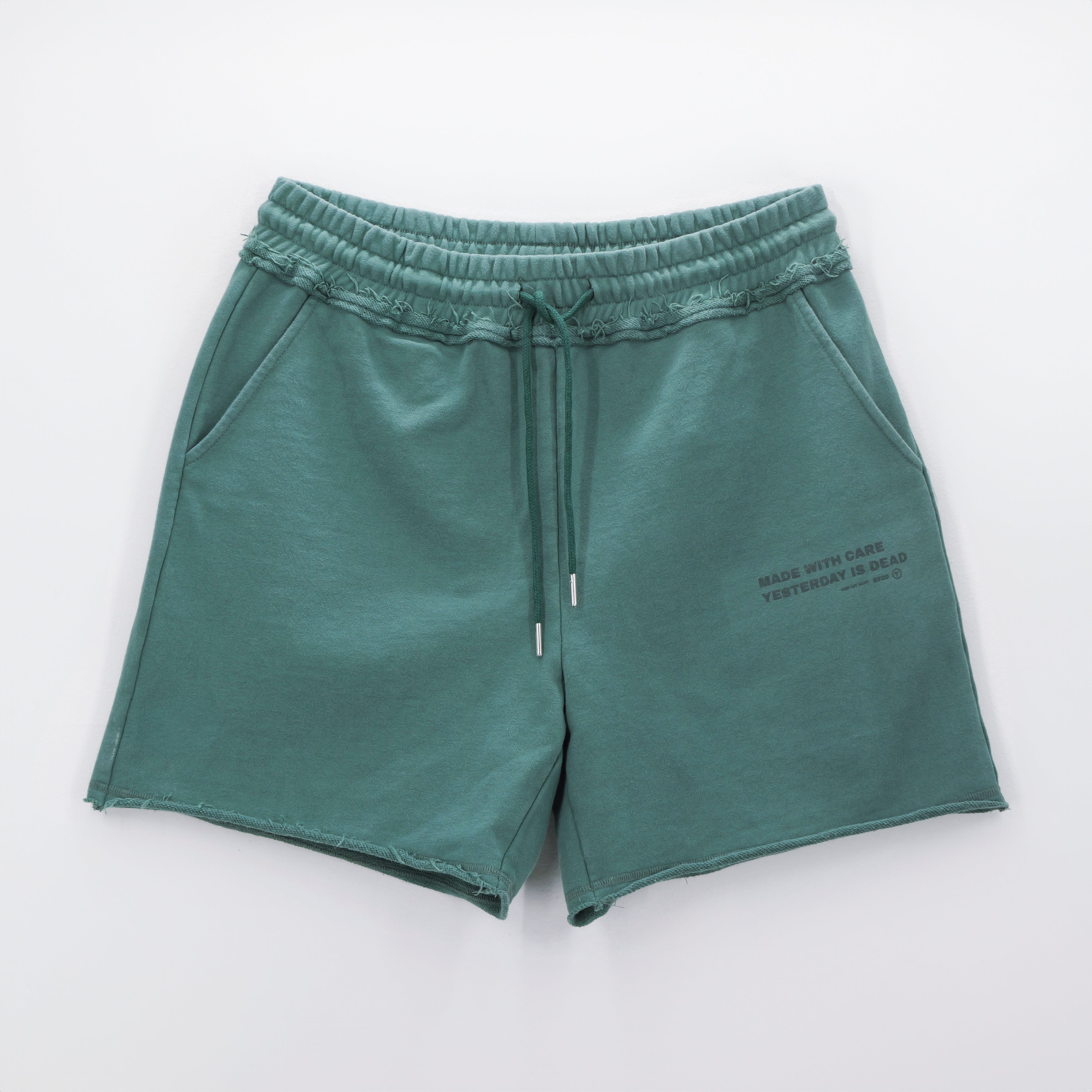 MADE WITH CARE SHORTS MARINA
