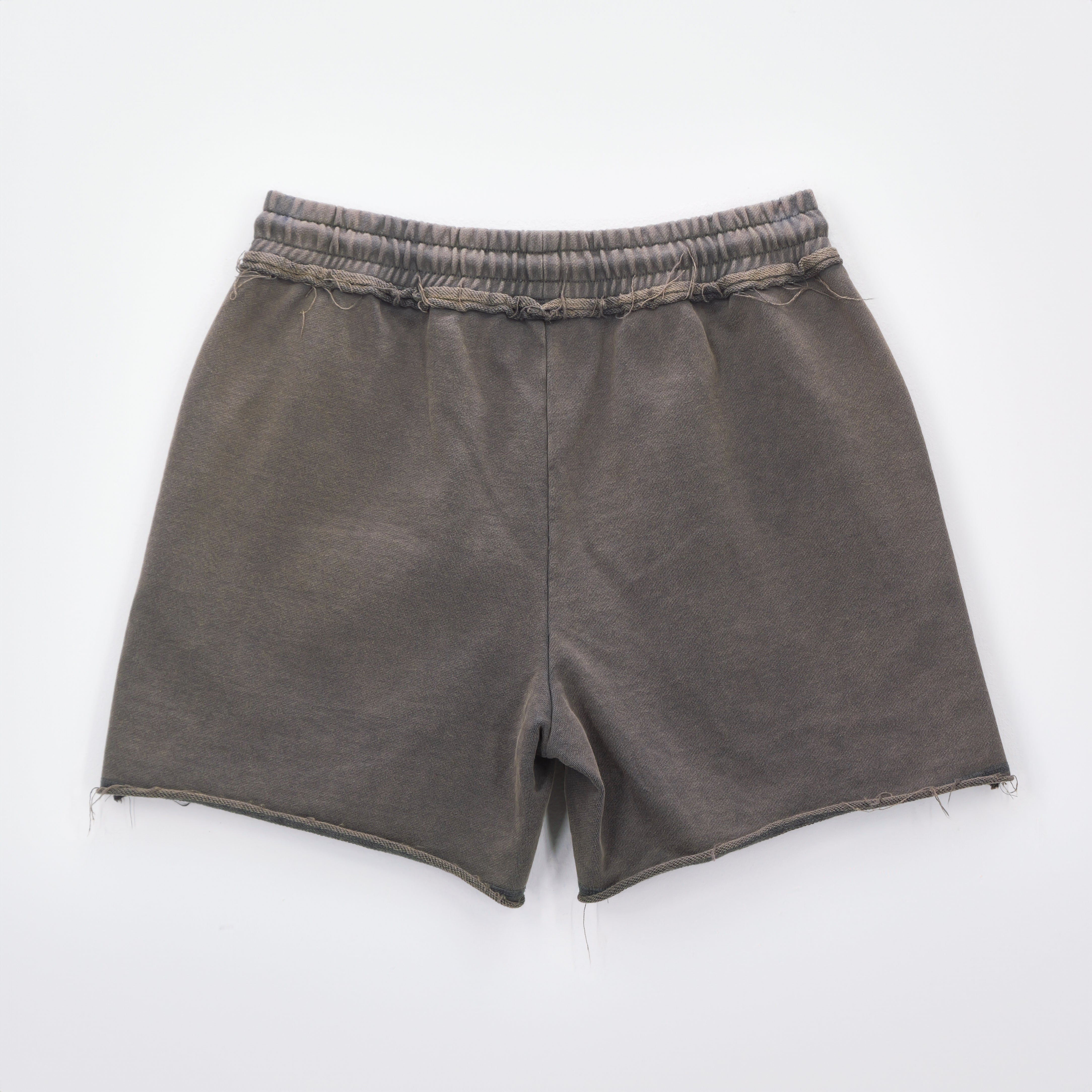 MADE WITH CARE SHORTS PEWTER