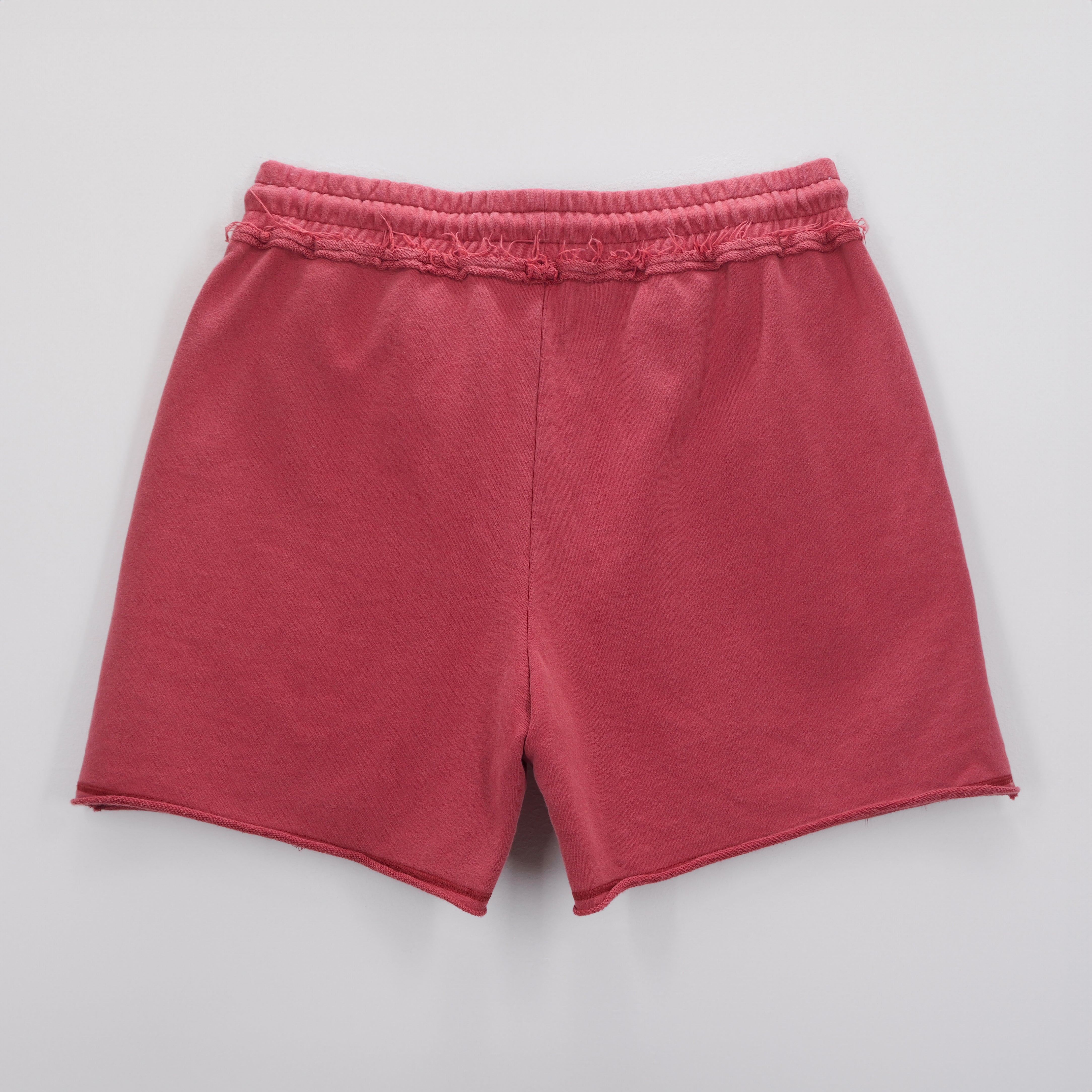 MADE WITH CARE SHORTS CARMINE