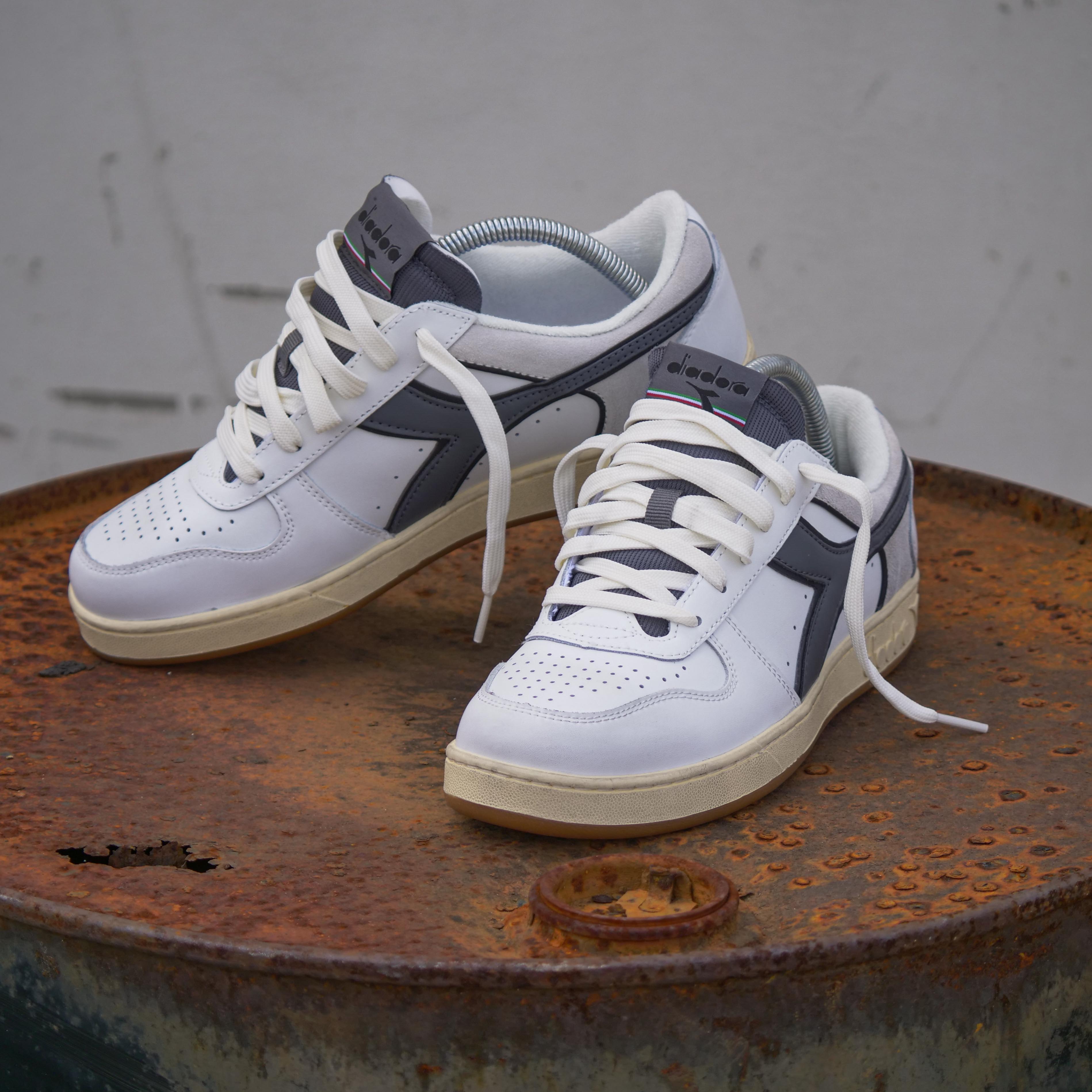 MAGIC BASKET LOW WHITE/STEEL GREY