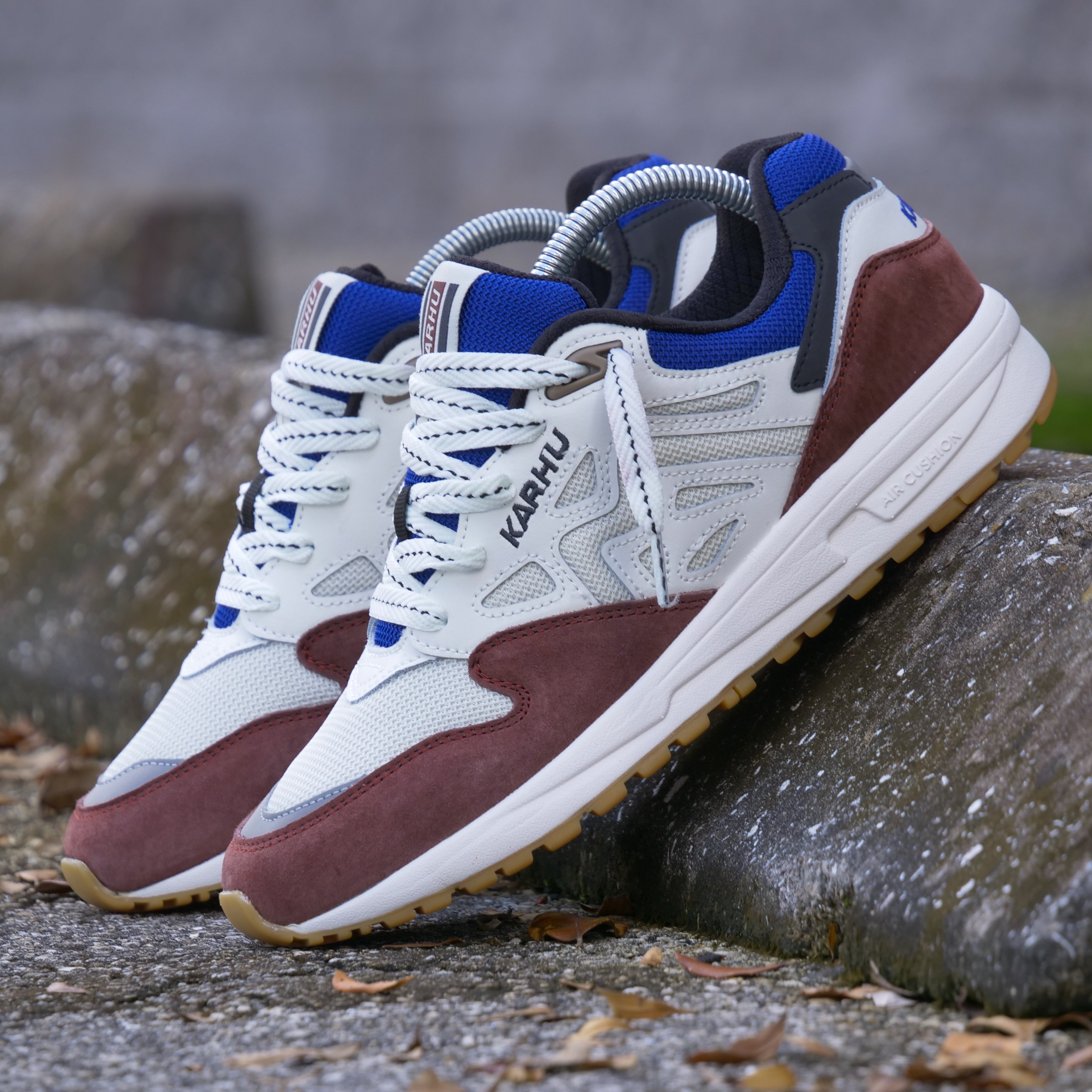 KARHU LEGACY 96 FUDGE/WHITE