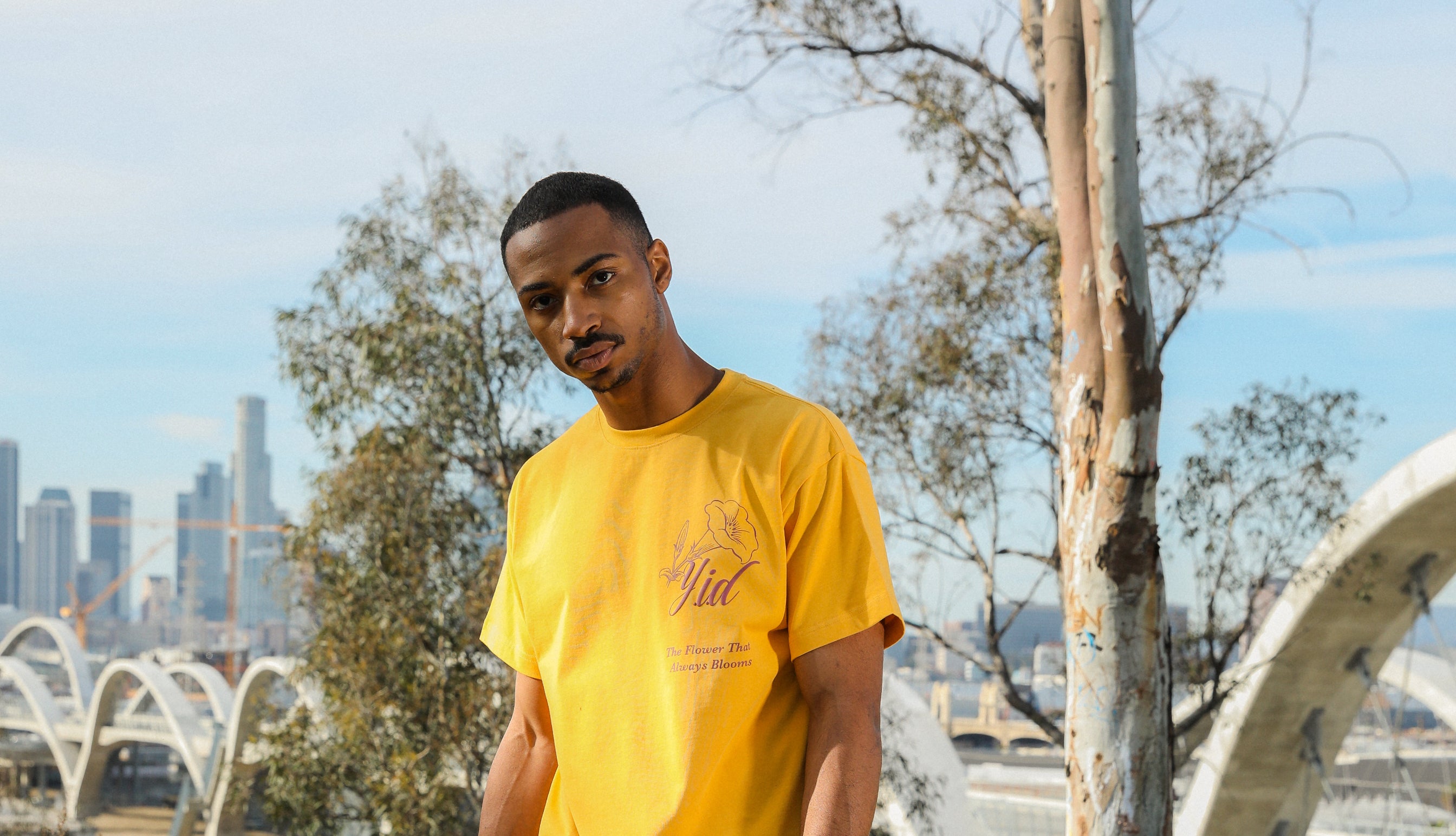 BLOOM TEE MUAVE