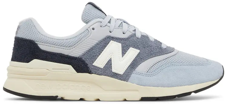 The New Balance CM997HRY