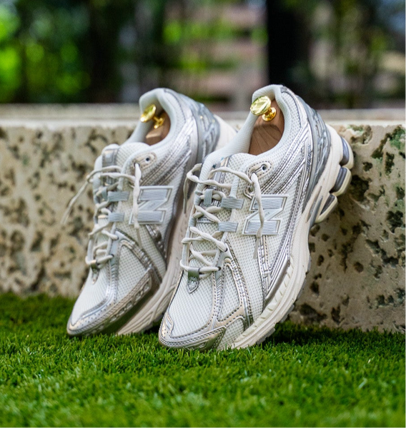 20日迄¥10,000→9,000【新品未使用】St ANDREWS ホワイト U1906RCN - Arid Stone / Permafrost – Survival Clothing & Footwear
