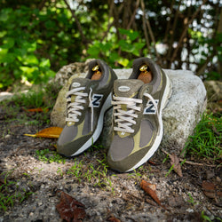 NEW BALANCE M2002RZD