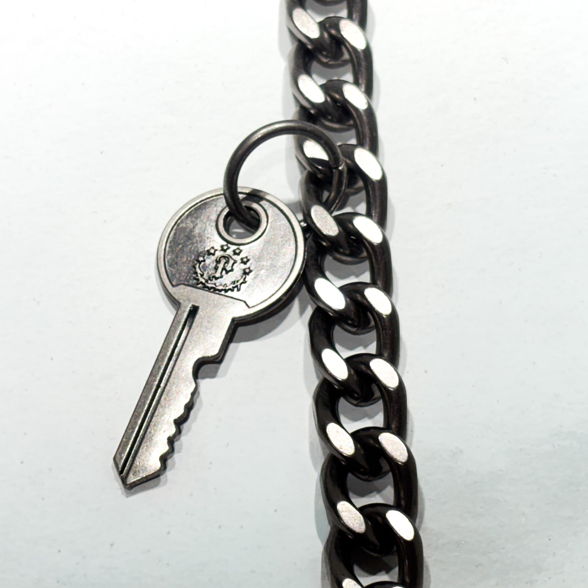 Padlock Wallet Chain – Survival Clothing & Footwear