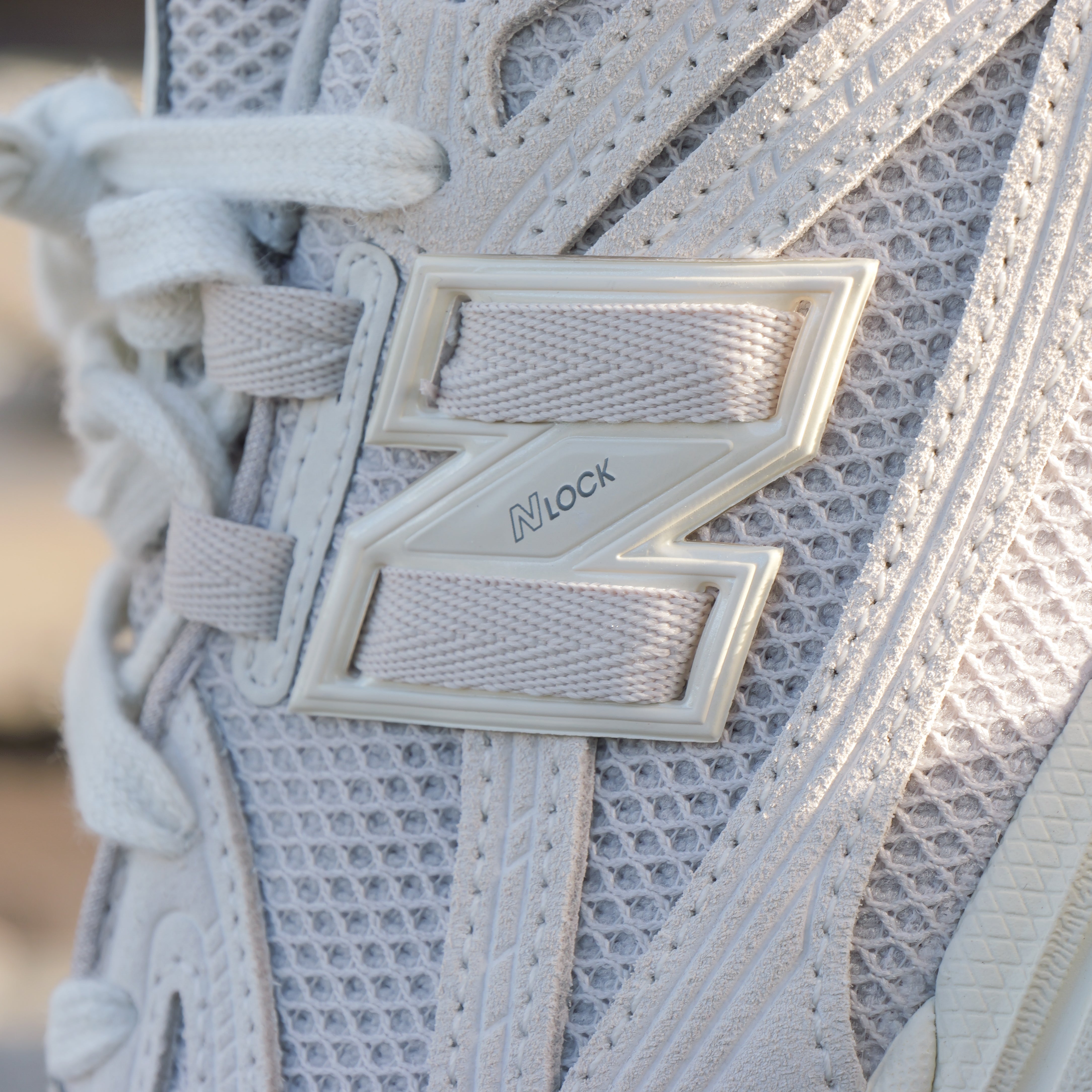 NEW BALANCE M1906FH