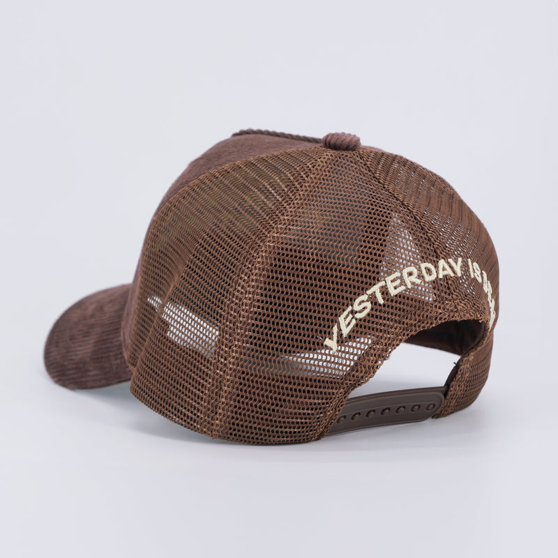 MANTRA CORDUROY TRUCKER MOCHA