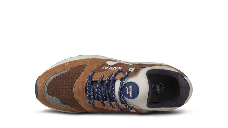 アガイア　スーパーセレクト Karhu Aria 95 Mölkky pack Turtledove / Iceberg Green - Sneakers