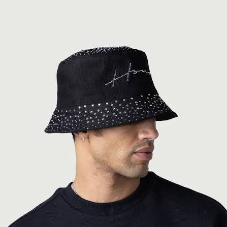 Honor Rhinestones Bucket Hat Black