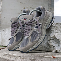 新品安いNew Balance 2002R Gray ML2002RA 28.5cm 靴