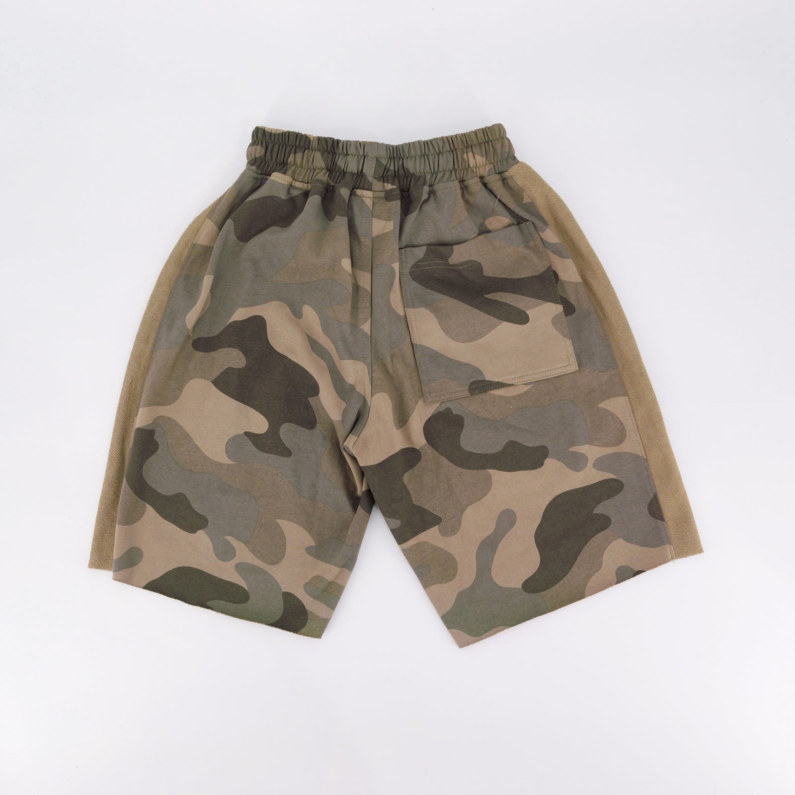 SOTF CAMO SHORTS (CAMO/RED)